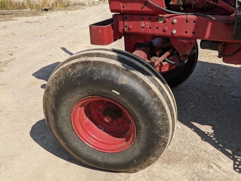 Delta Power Equipment | 1981 INTERNATIONAL 1086 TRACTOR